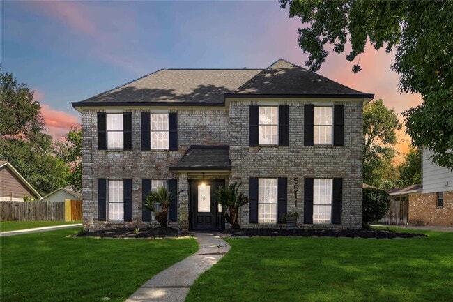 Building Photo - 5511 Green Timbers Dr