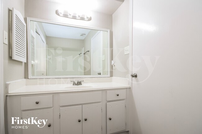 Building Photo - 7206 Foxmar Ln