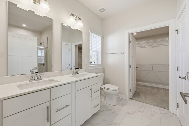 Building Photo - 6334 Cambridge Dr