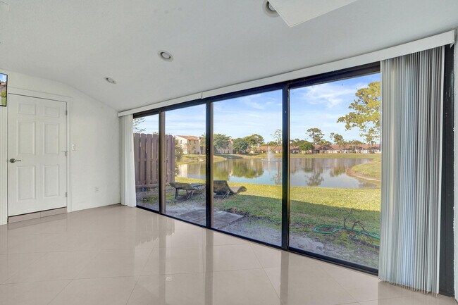 Building Photo - 630 Sea Pine Way