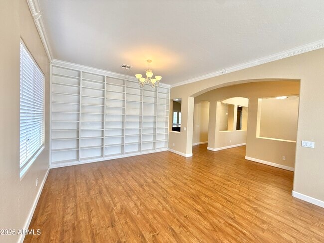 Building Photo - 12816 W Vista Paseo Dr