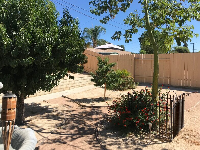 Building Photo - 24312 Dunlavy Ct