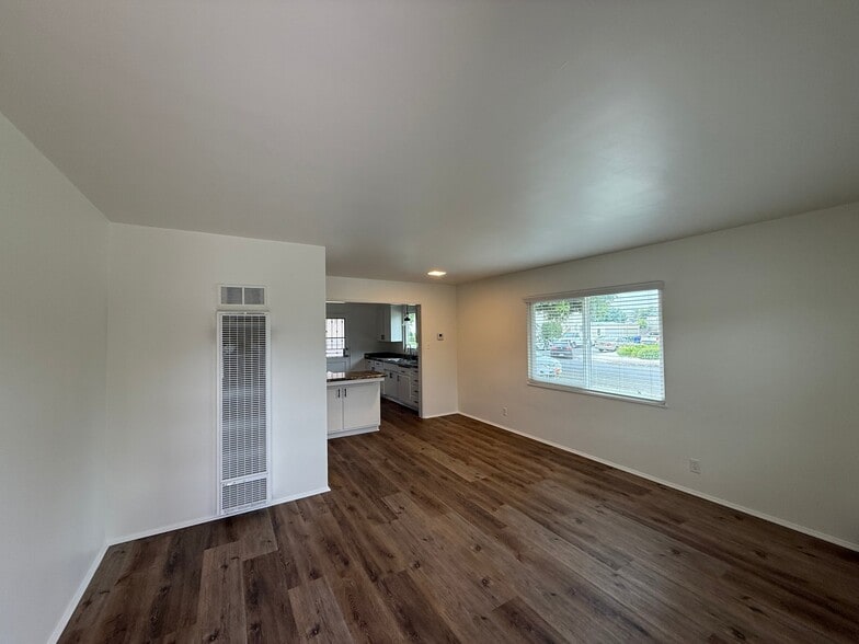 Building Photo - 286 Homer Ave