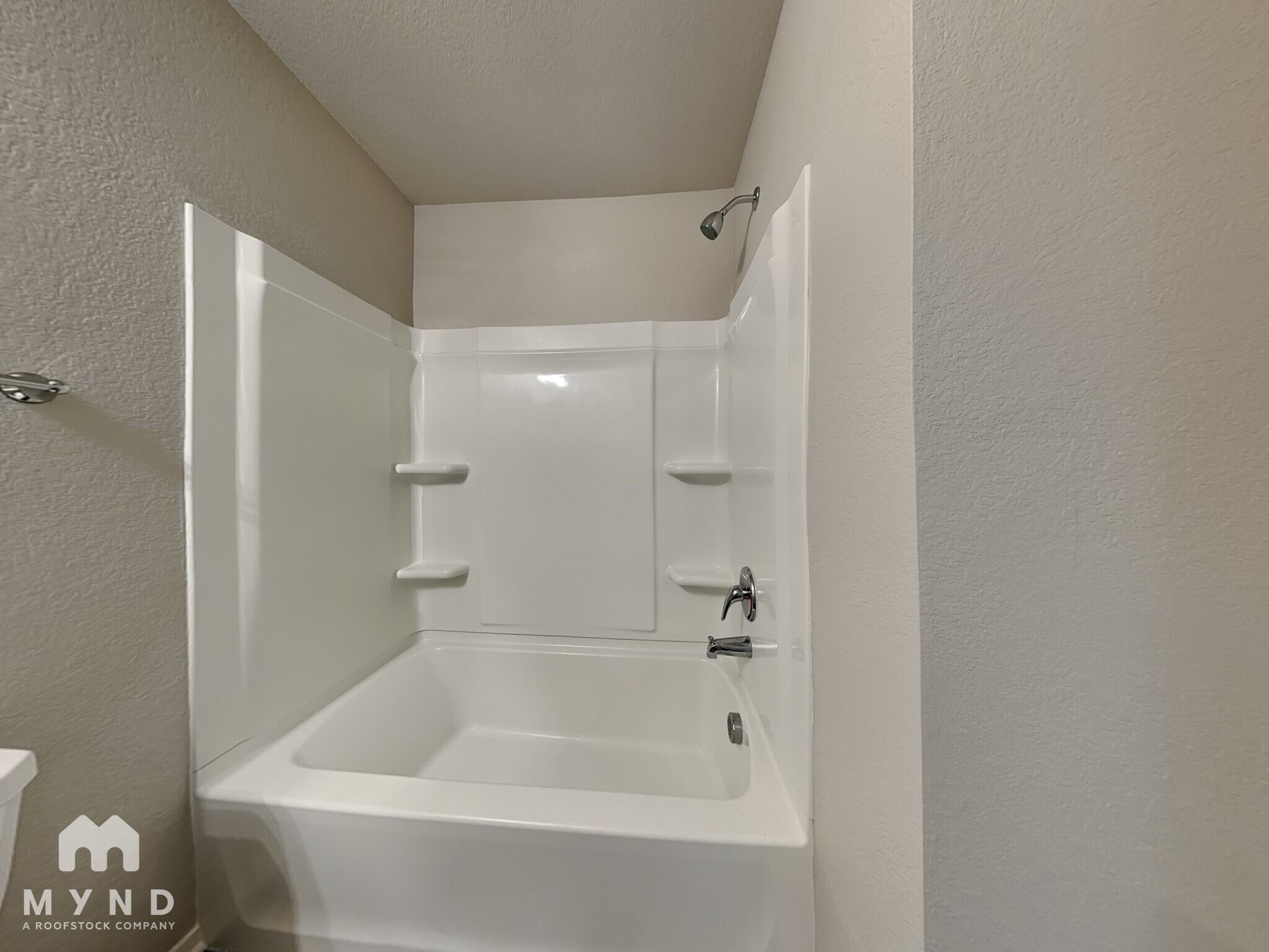 Building Photo - 9207 Pleasant Valley Dr