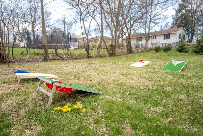 Building Photo - 615 N Staats Dr