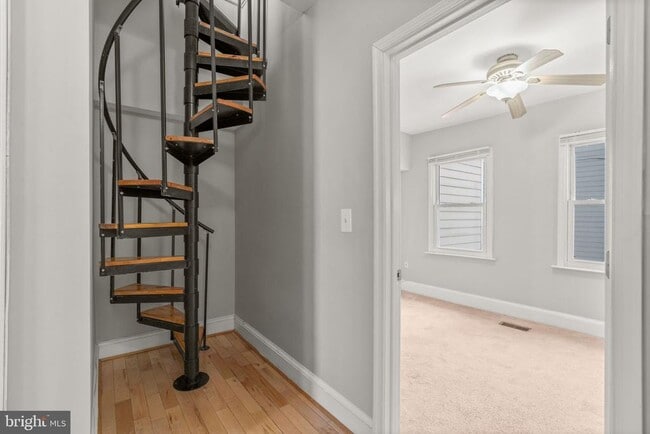 Building Photo - 1456 Battery Ave