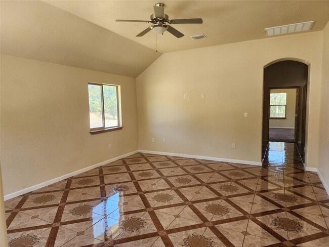 Building Photo - 8127 Burleson Manor Rd