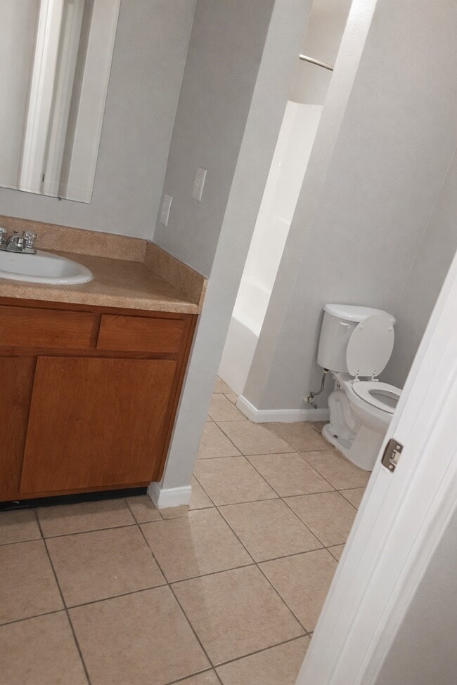 Building Photo - 134 S Bend Ct