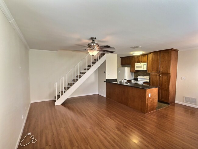 Building Photo - 2 Bedroom Unit in South San Jose Fourplex