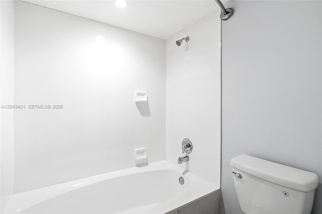 Building Photo - 2808 N 46th Ave