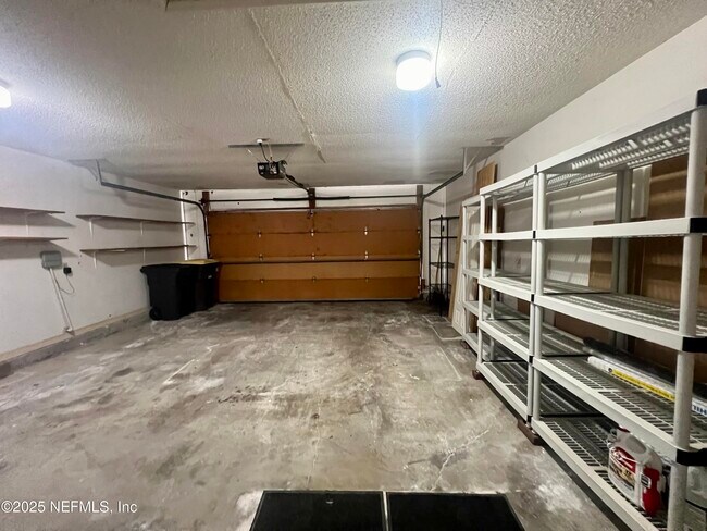 Building Photo - 8456 Bandera Cir W
