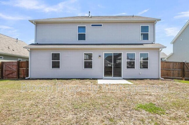 Building Photo - 425 Ribiero Dr