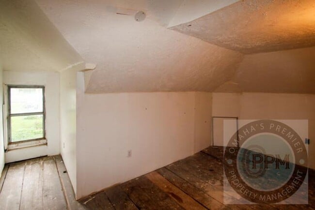 Building Photo - 3315 Seward St