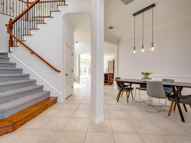 Building Photo - 15405 Prestancia Dr