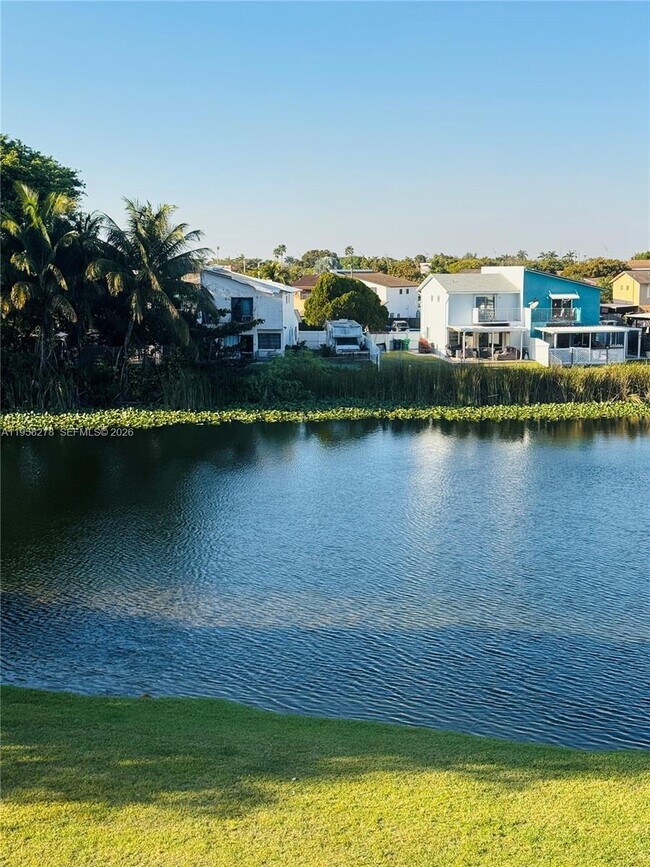 Building Photo - 1101 SW 122nd Ave