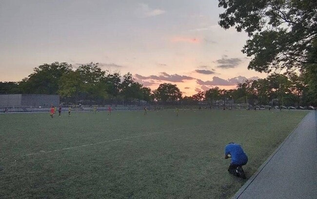 Building Photo - 118-82 Metropolitan Ave