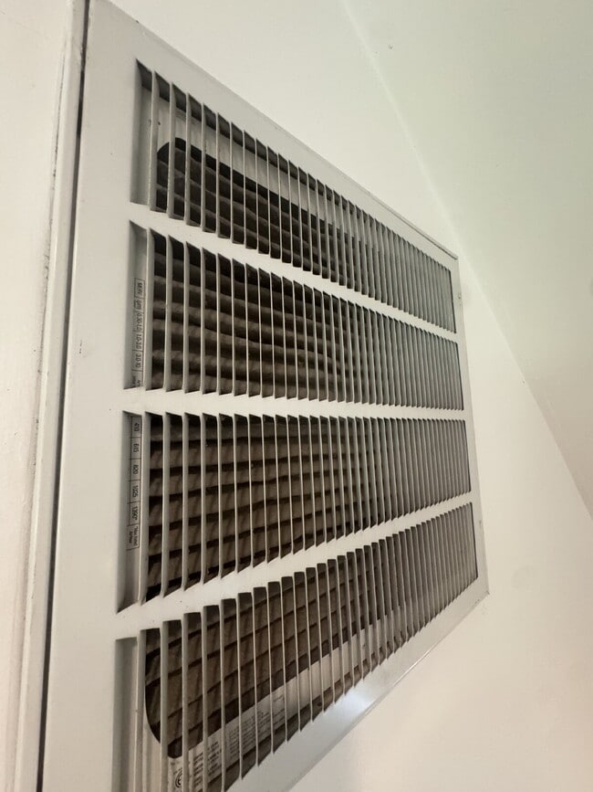 Building Photo - Coming Soon. Beautiful 4 Bedroom 3.5 Bath Townhome in sought after Congers Creek Community. Minut...