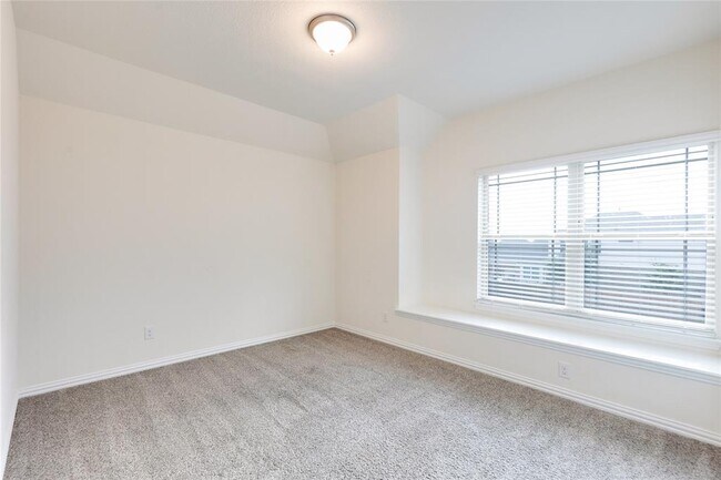Building Photo - 6533 Leonardo Cove