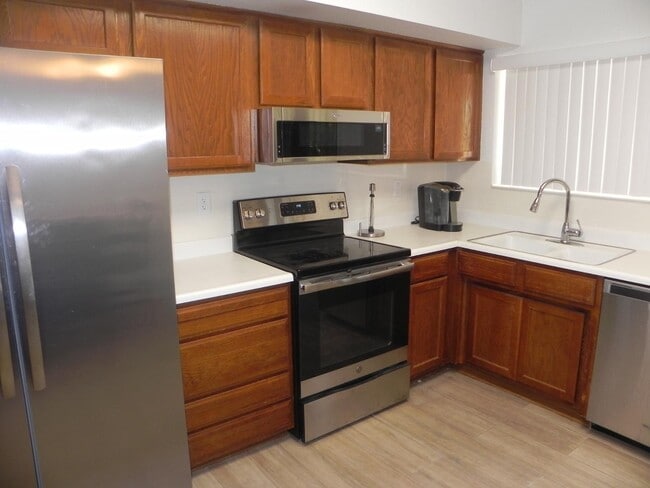 Building Photo - 19911 N 146th Way