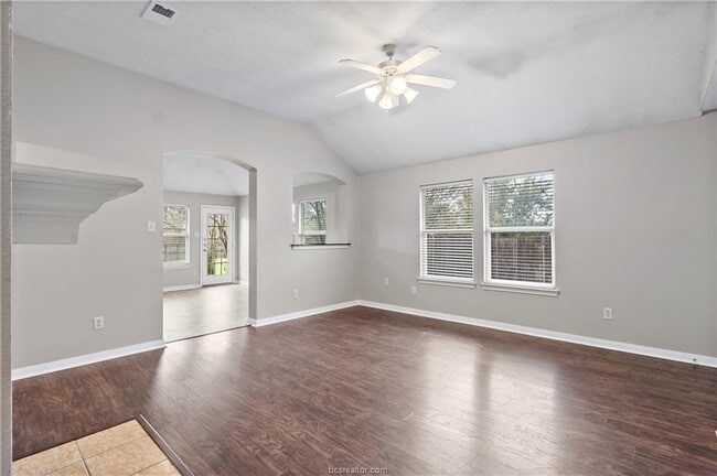 Building Photo - 3903 Crown Ridge Ct