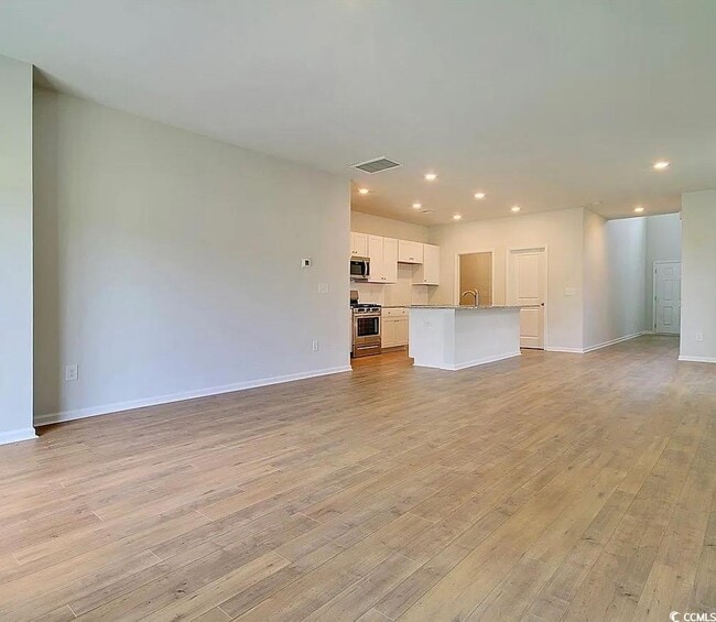 Building Photo - 182 Waterloo Sunset Dr