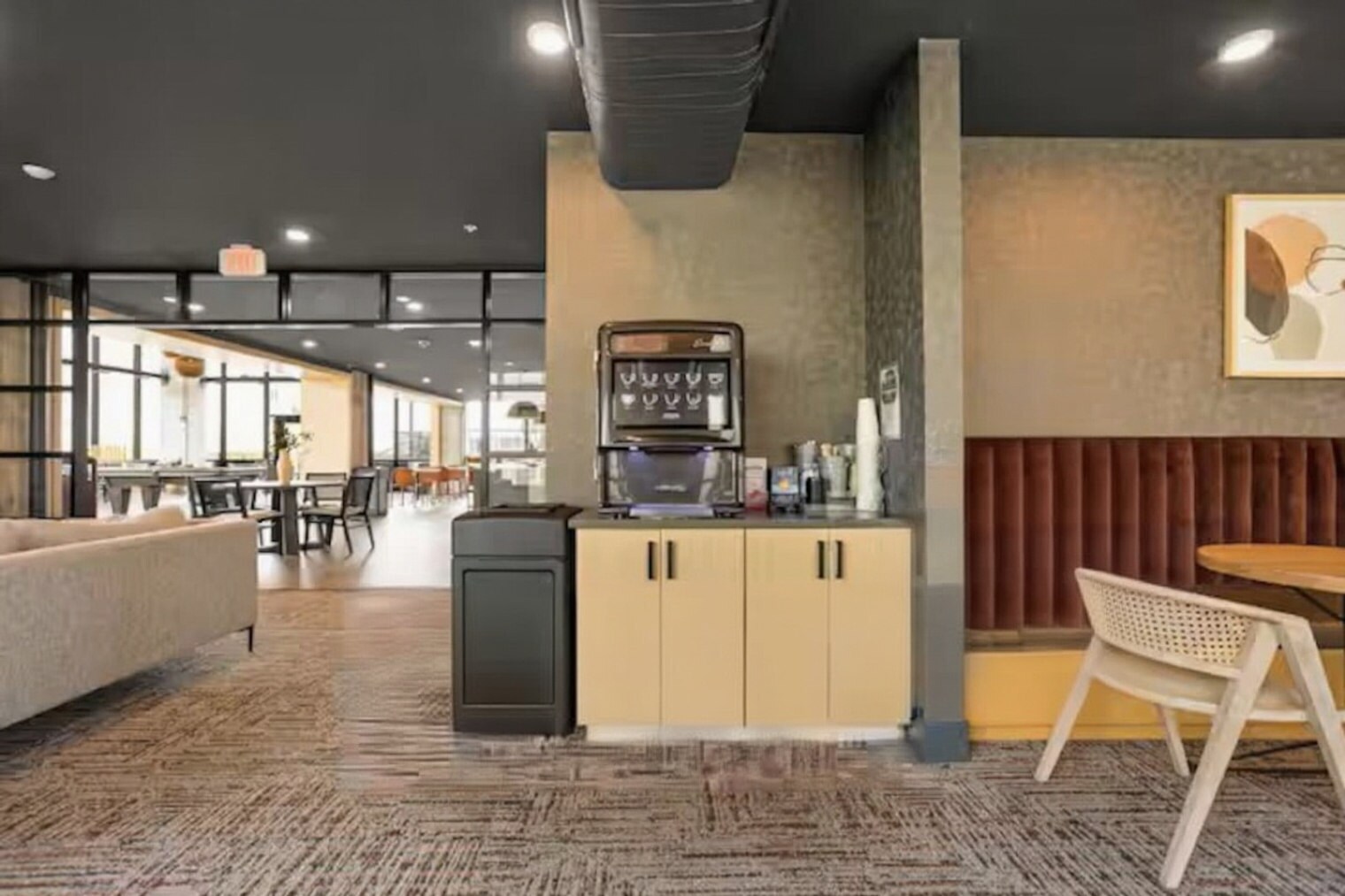 Building Photo - 421 N Pennsylvania St