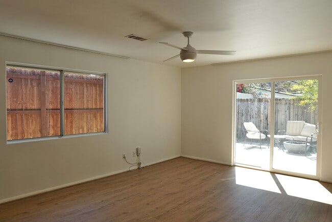 Building Photo - 51945 Avenida Madero
