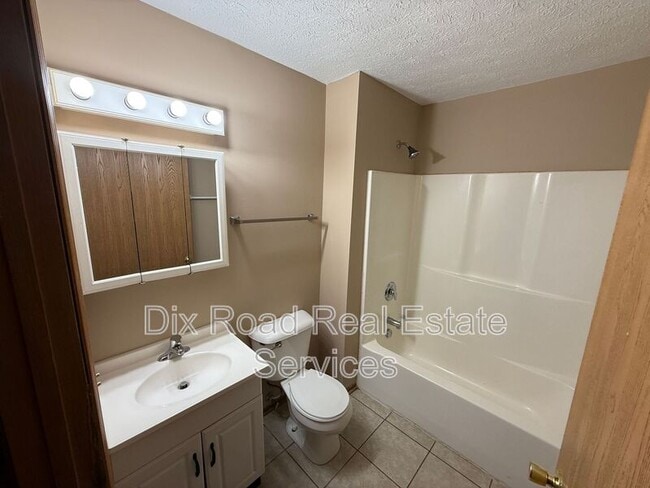 Building Photo - 2224 Whittier St