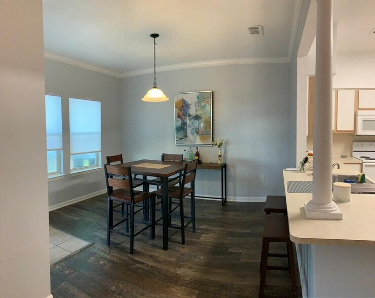 Building Photo - 1252 Canyon Creek Cir