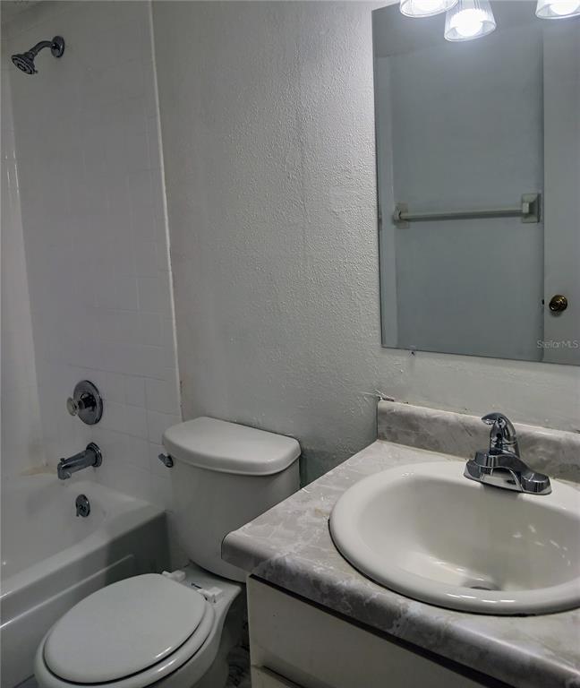 Building Photo - 5317 Curry Ford Rd