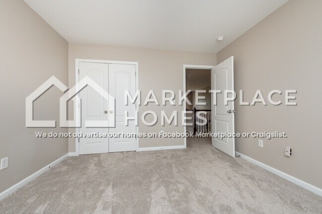Building Photo - 102 Berwick Ct