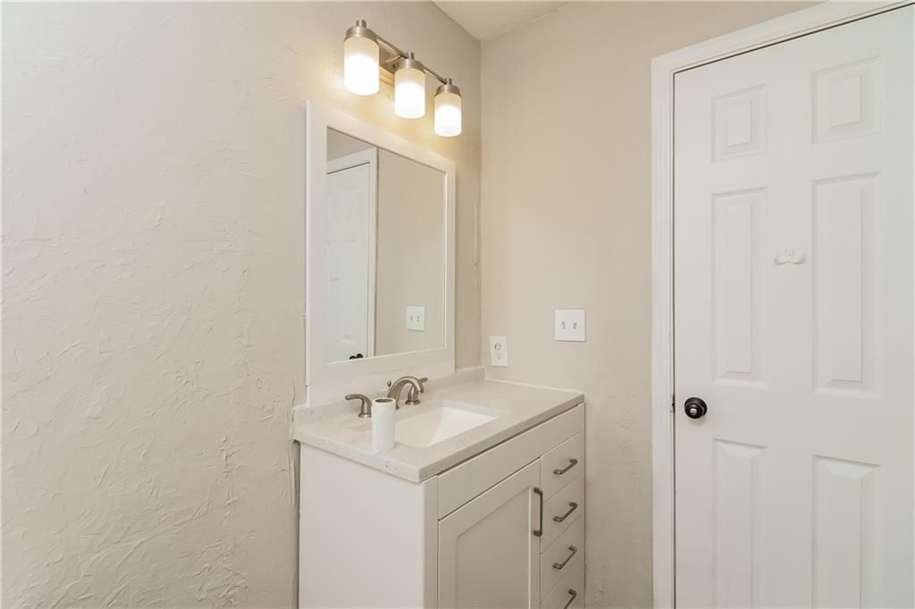 Building Photo - 171 Country Meadows Ct