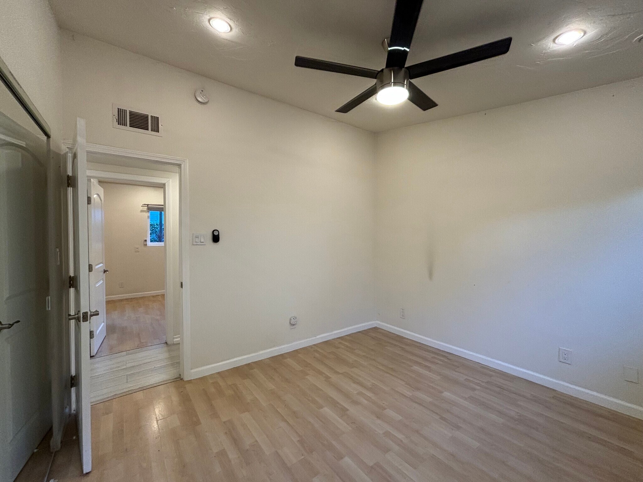 Unit 1 - 538 Brooks Ave