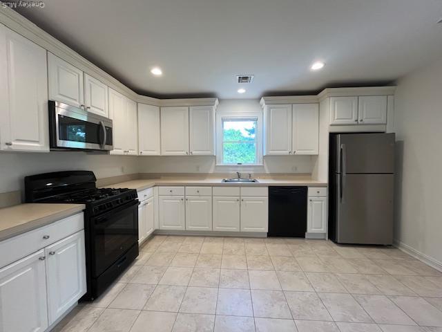 Building Photo - 8 Dunes Ln