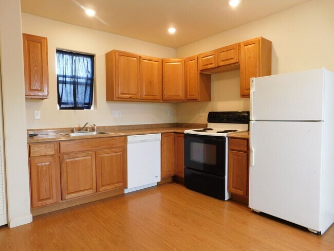 Building Photo - 1318 N 16th St
