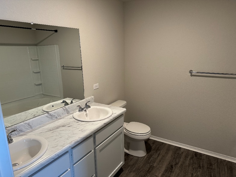 Building Photo - 26 Sun Drenched Trl