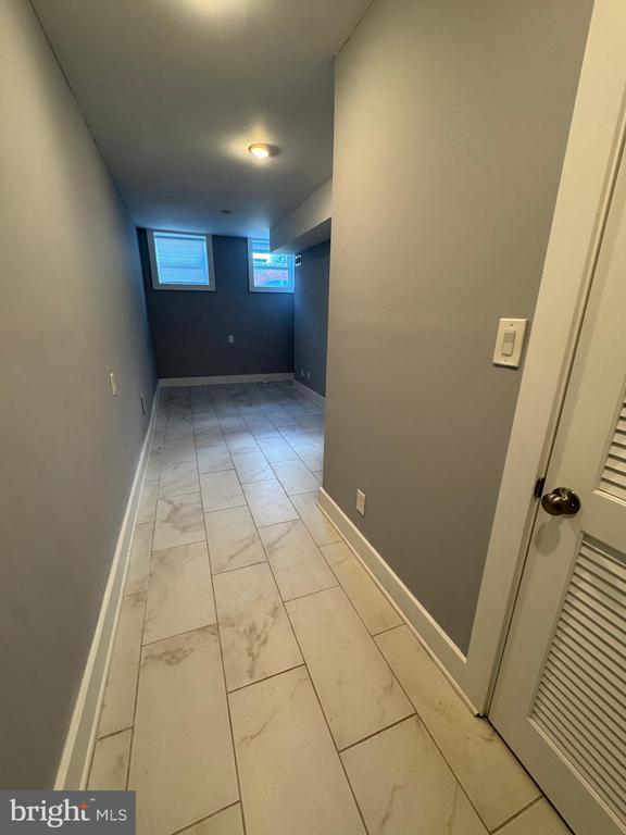 Building Photo - 1522 Willington St