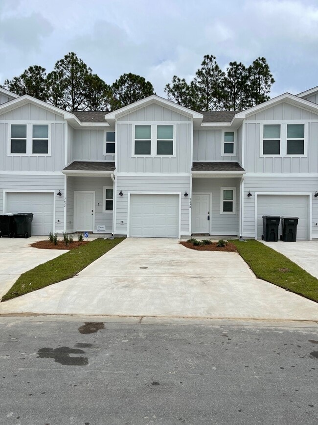 Building Photo - 1630 Iroquois Ct