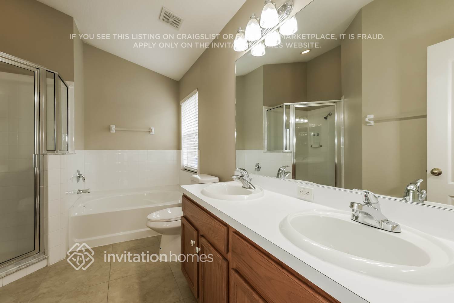 Building Photo - 12523 Lake Vista Dr