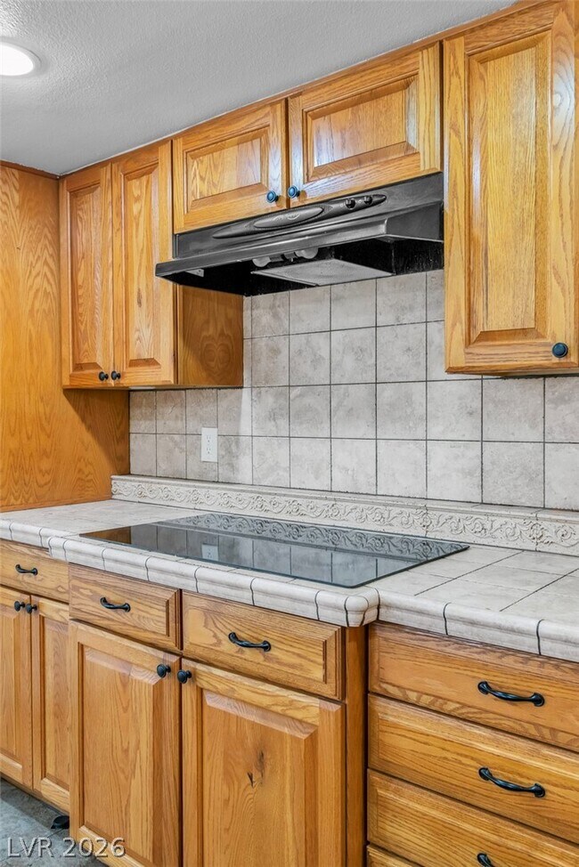 Building Photo - 2457 Swan Ln