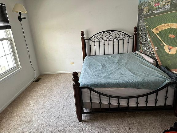 Building Photo - 920 Sweetflower Dr