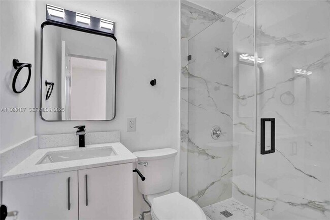 Building Photo - 1960 SW 68th Way