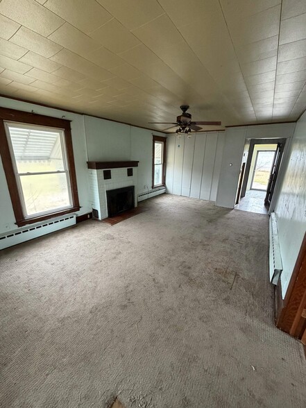 Building Photo - 504 S Seminary St