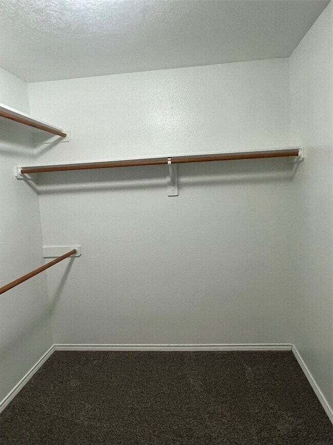 Building Photo - 12035 Duane St