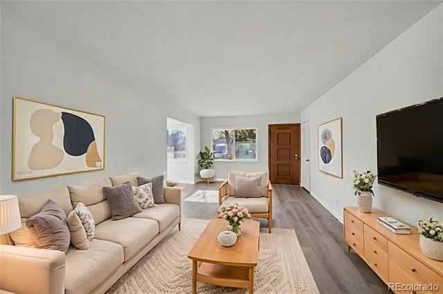 Building Photo - 5055 E Dartmouth Ave