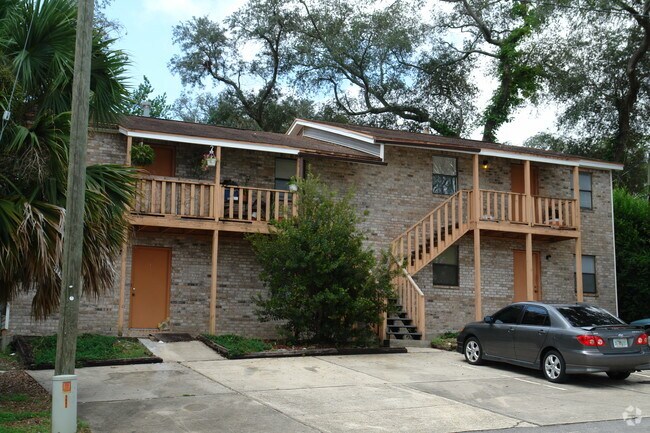 Primary Photo - 203 Kelly Rd