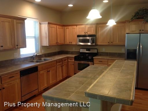 Building Photo - 3 br, 2.5 bath House - 61187 Kepler