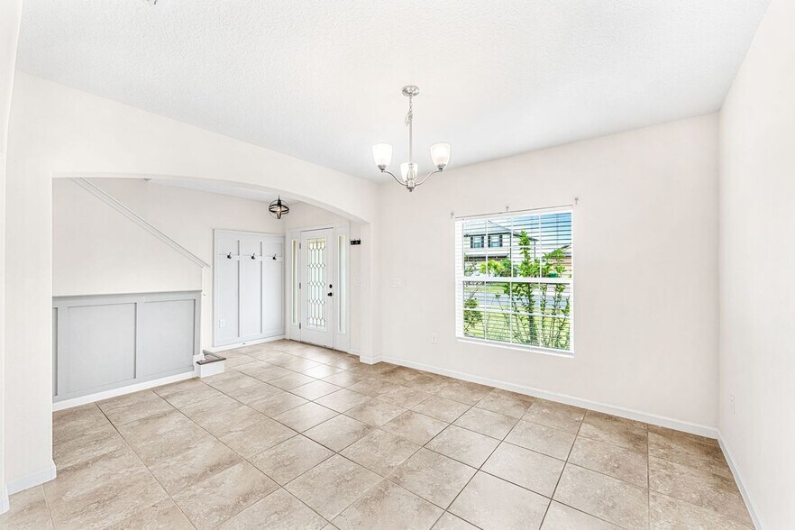 Building Photo - 4122 Moccasin Dr
