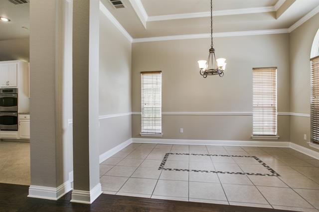 Building Photo - 5113 Teddington Park Dr