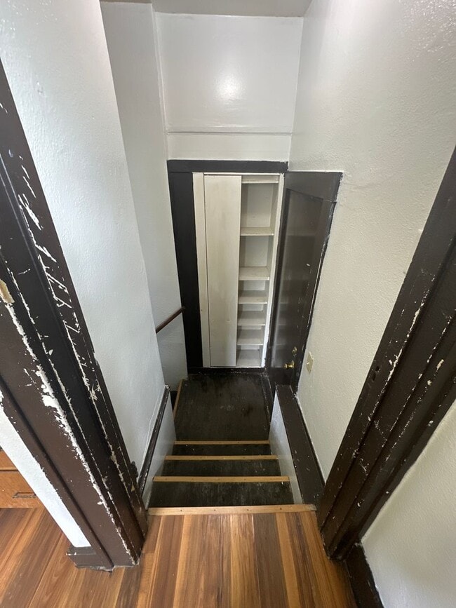 Building Photo - 805 2nd Ave SW